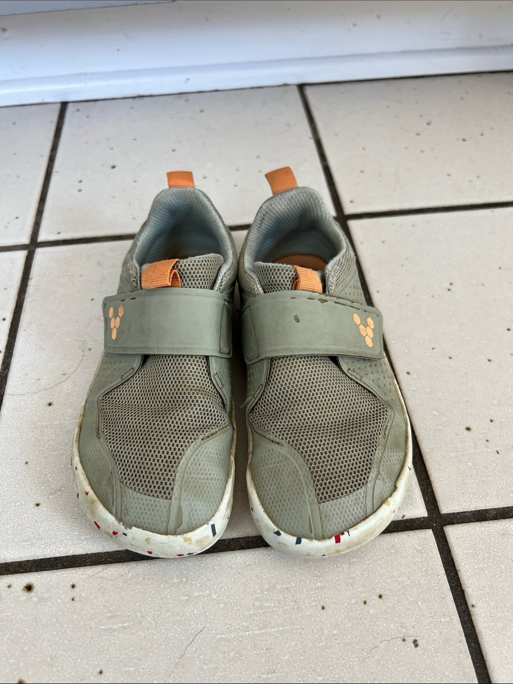 Vivobarefoot kids sneakers